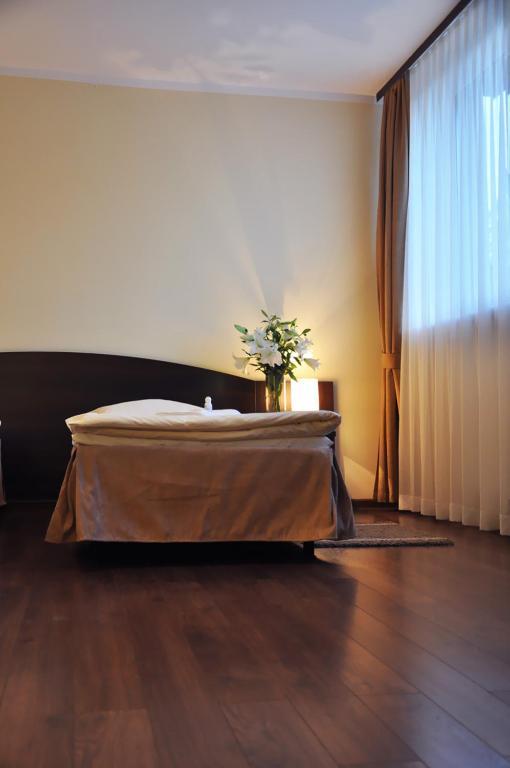 Hotel Pojezierze Szczecinek Luaran gambar