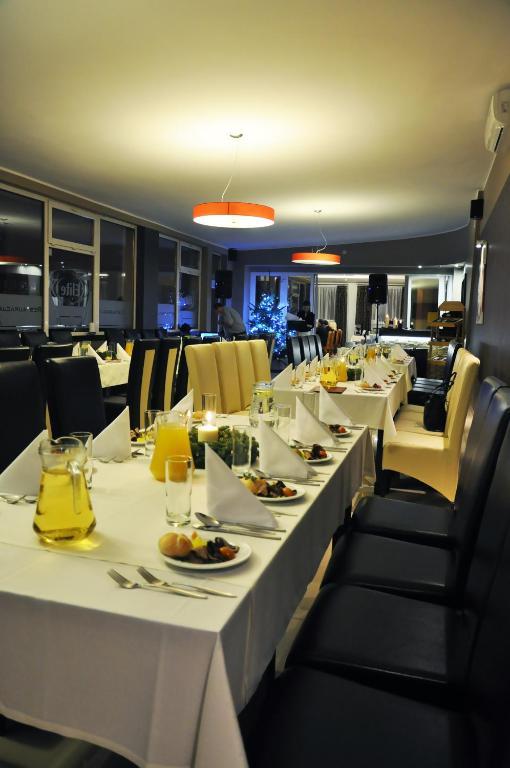 Hotel Pojezierze Szczecinek Luaran gambar