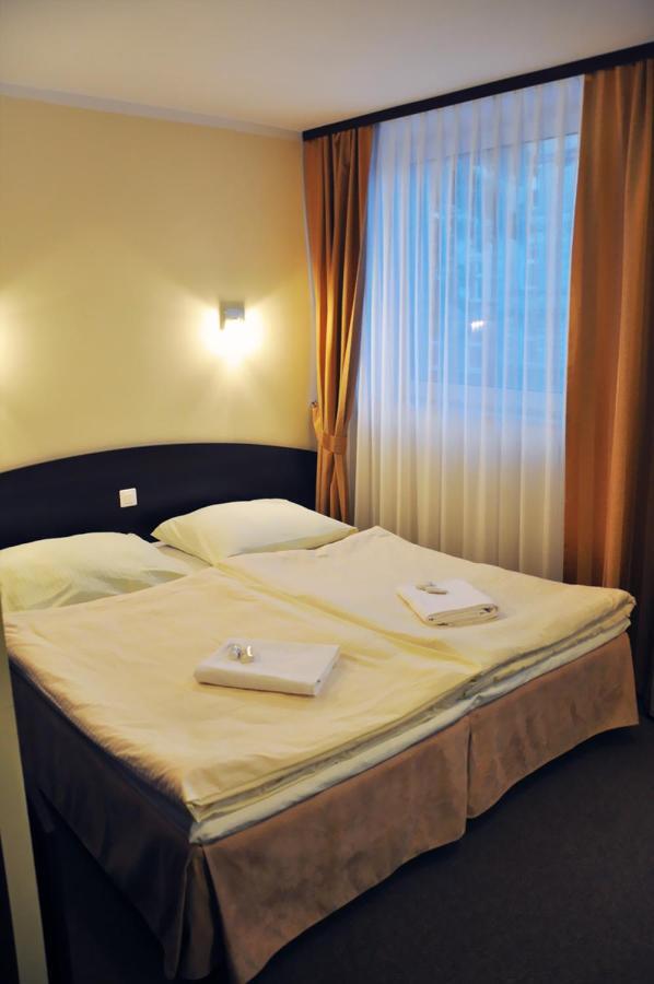 Hotel Pojezierze Szczecinek Bilik gambar
